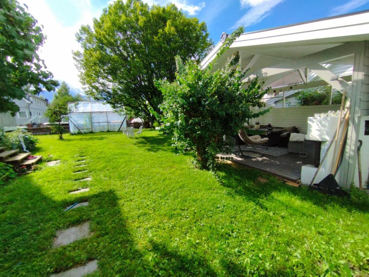 Hokksund Guest House In The Garden מראה חיצוני תמונה
